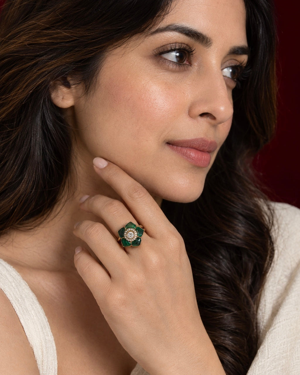 Sleek epoxy gloss meets timeless sparkle in this gorgeous finger ring.